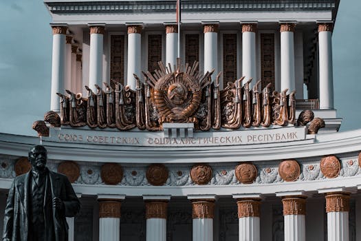 Komunismus v ČR: Dědictví, změny a politické paradoxy